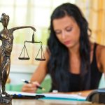 Какие услуги предоставляет юридическая фирма?