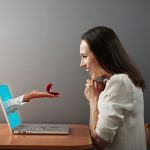 Знакомства в Интернете — что мужчины должны понимать о женщинах